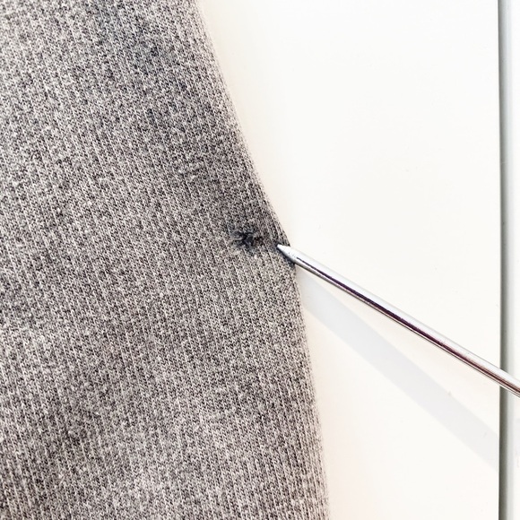 𝅺distressed sweatshirt with pearls from Italy - Picture 3 of 12